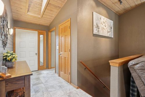 14320 W Fieldpointe Drive, New Berlin, WI, 53151 | Card Image