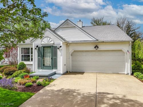 136 Kensington Ct, Aurora, OH, 44202-7890 | Card Image