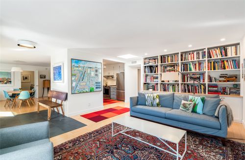 626 Calle De Valdez, Santa Fe, NM, 87505-7334 | Card Image