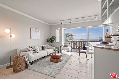 806-999 N Doheny Dr, West Hollywood, CA, 90069-3151 | Card Image
