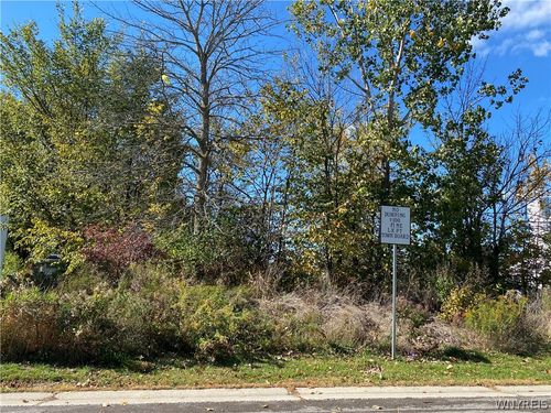 5507 Hartford Dr, Lockport, NY, 14094-6256 | Card Image
