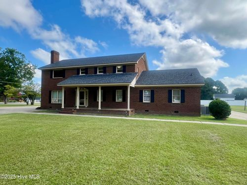 2680 W Hornes Church Rd, Bailey, NC, 27807-9135 | Card Image