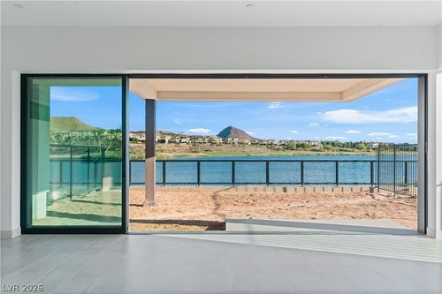 66 Lakefront Dr, Henderson, NV, 89011-3809 | Card Image