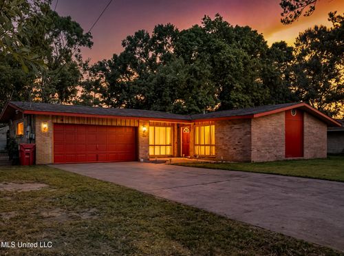 2606 Hickman Ave, Picayune, MS, 39466-4914 | Card Image