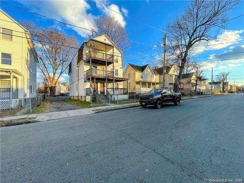 158 Martin St, Hartford, CT, 06120-1820 | Card Image