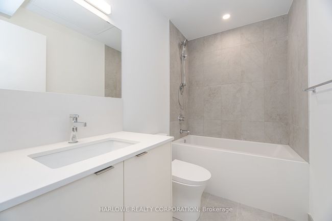PH423-C - 1612 Charles St, Condo with 3 bedrooms, 2 bathrooms and 1 parking in Whitby ON | Image 25