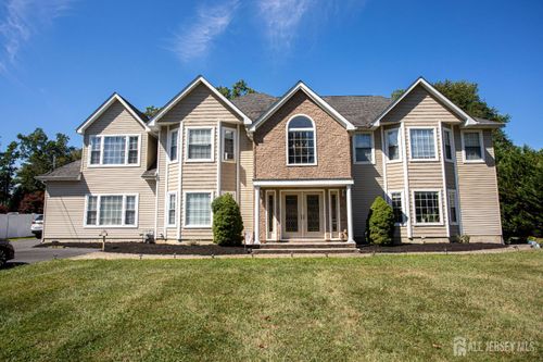 42 Branford Cir, Tinton Falls, NJ, 07724-3248 | Card Image