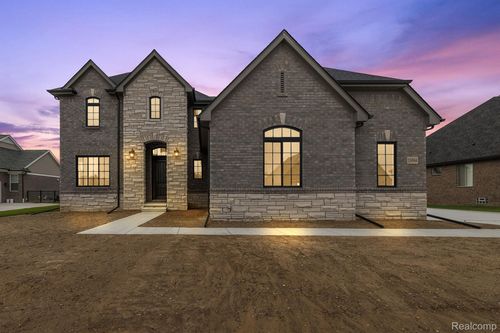 2166 Heidi Dr, Oxford, MI, 48370-2812 | Card Image