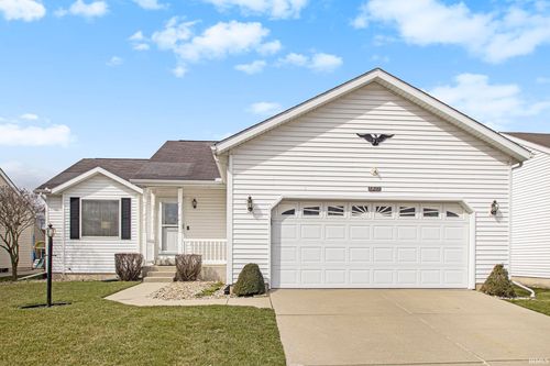 1821 Peace Rose Ln, Mishawaka, IN, 46544-5891 | Card Image