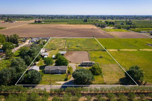 12518 Lone Oak Rd, Waterford, CA, 95386-9728 | Card Image