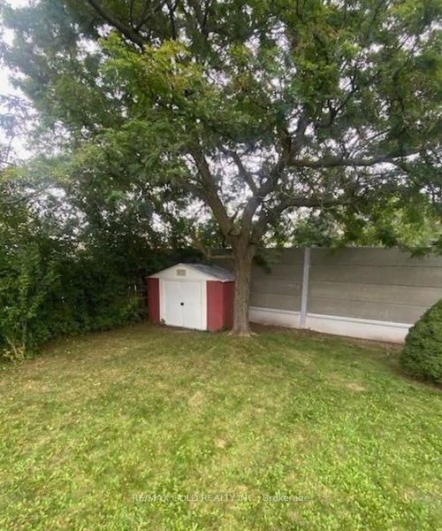 {{alt}} | Card Image