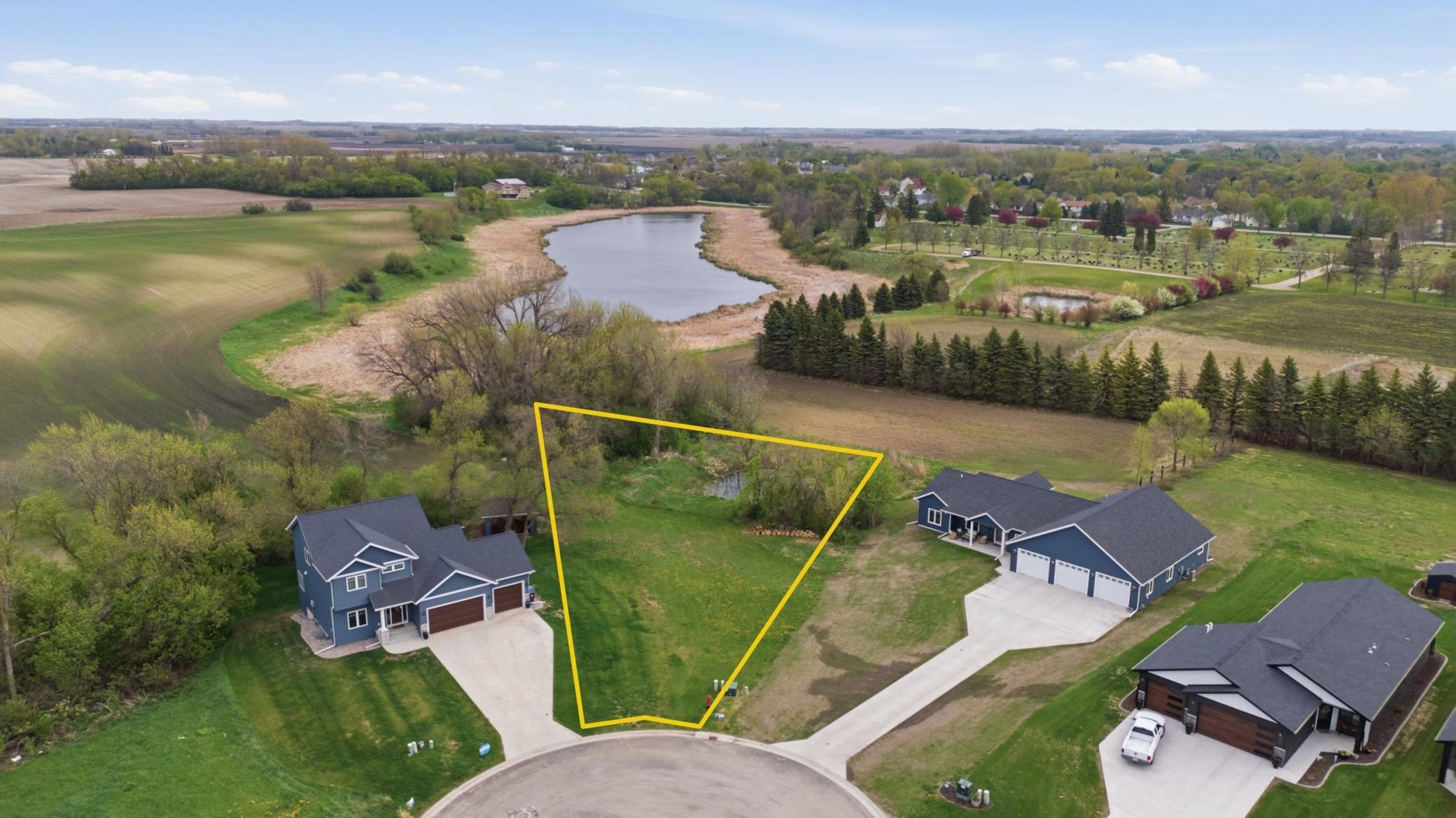 Land in Hawley