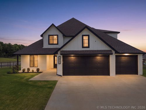 18951 E Orchard Cir, Catoosa, OK, 74015-6571 | Card Image