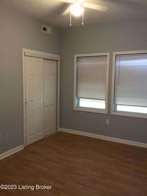 101-952 S Floyd St, Louisville, KY, 40203-2354 | Card Image