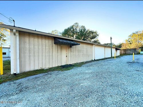 810 Clearmont Dr, Pearl, MS, 39208-6238 | Card Image