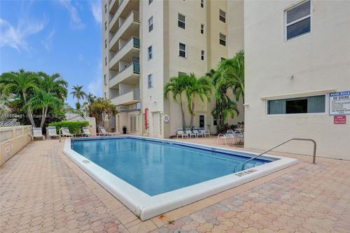 apt-403-900 18th Ave, Fort Lauderdale, FL, 33304-3051 | Card Image