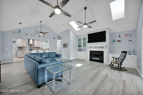 107 Hammock Cir, St Augustine, FL, 32084-1754 | Card Image