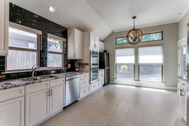 4320 Country Ln, House other with 3 bedrooms, 2 bathrooms and null parking in Grapevine TX | Image 15