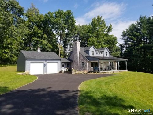 11 Apple Way, Lakeville, CT, 06039-1424 | Card Image
