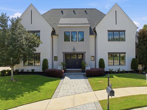 581 W Winding Wood Cir, Collierville, TN, 38017-4165 | Card Image