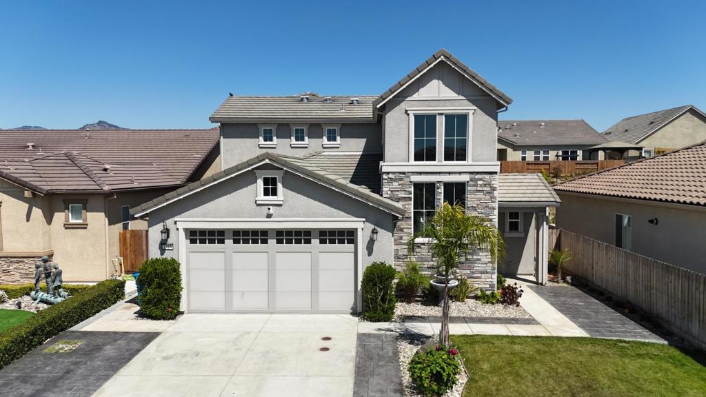 Residential in Hollister