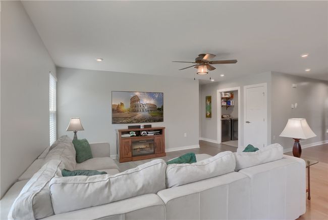 105 Touchstone Ct, House other with 3 bedrooms, 2 bathrooms and 2 parking in Harmony PA | Image 25