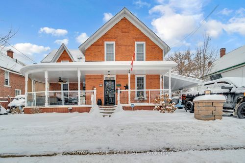 133 Mary St N, Smiths Falls, ON, K7A3R8 | Card Image