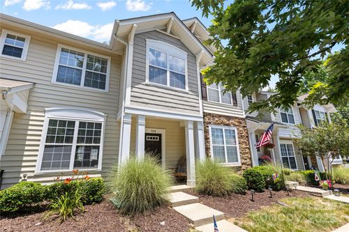 514 Bent Leaf Ct, Fort Mill, SC, 29708-6513 | Card Image