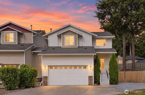 b-1603 94th Dr Se, Lake Stevens, WA, 98258-3732 | Card Image