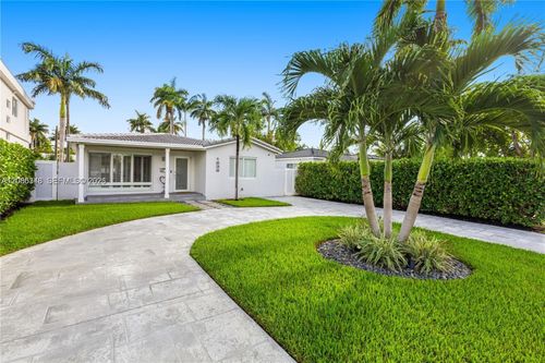 1239 Washington St, Hollywood, FL, 33019-1810 | Card Image