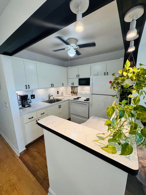 16 Windsor A, West Palm Beach, FL, 33417 | Card Image