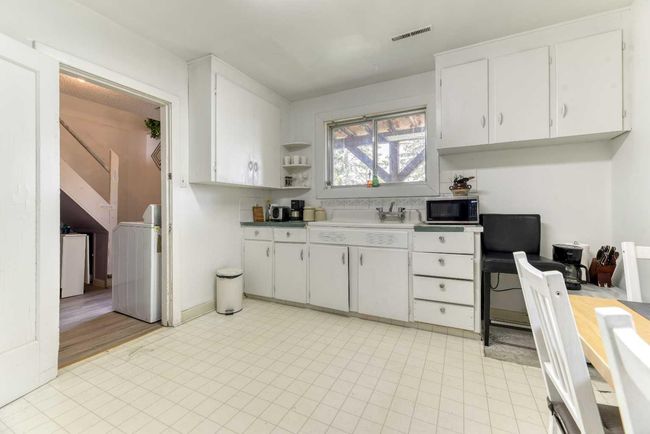 4004 Centre A St Ne, House detached with 4 bedrooms, 2 bathrooms and 4 parking in Calgary AB | Image 34