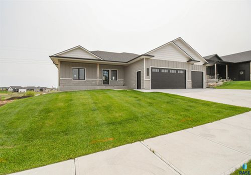 1520 N Marlowe Ave Avenue, Sioux Falls, SD, 57110 | Card Image