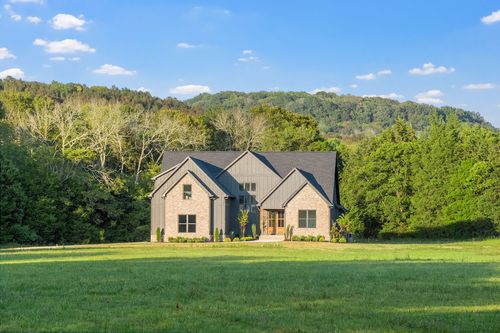 9526 Valley View Rd, Lascassas, TN, 37085-4120 | Card Image