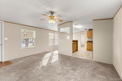 28698 Parkview, Home with 3 bedrooms, 2 bathrooms and null parking in Flat Rock MI | Image 3