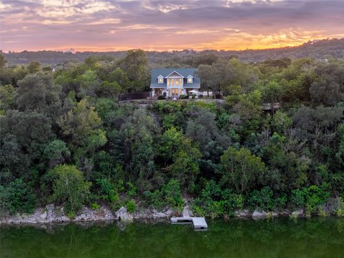 11103 Lakeside Dr, Jonestown, TX, 78645-3320 | Card Image