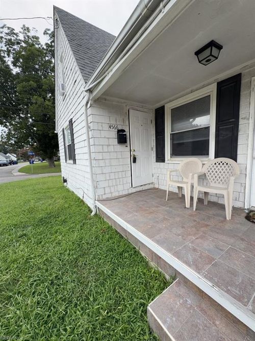 b-4566 Hampshire Avenue, Norfolk, VA, 23513 | Card Image