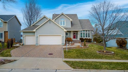 9717 Iltis Dr, Urbandale, IA, 50322-1374 | Card Image