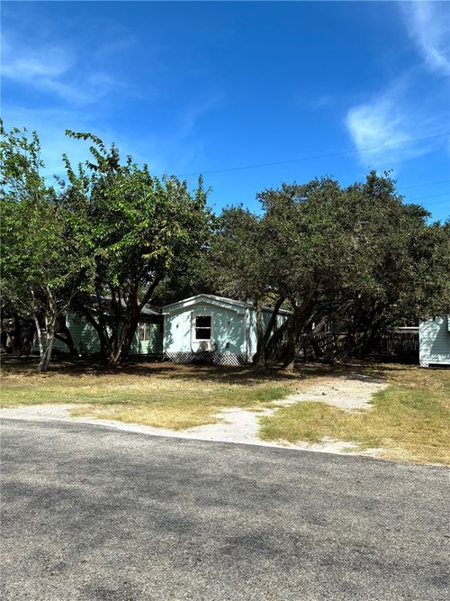 112 S Kossuth St, Rockport, TX, 78382-4944 | Card Image