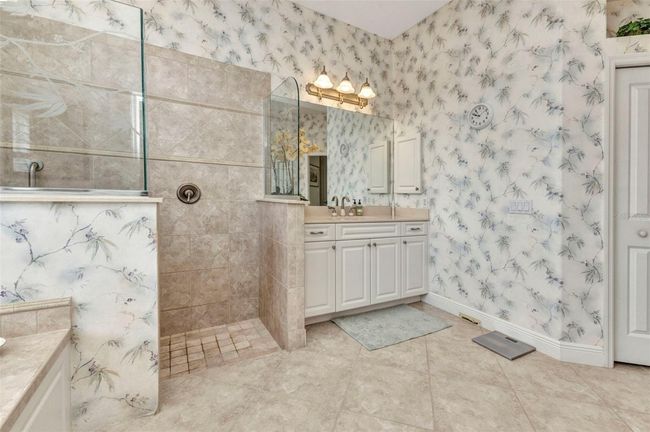 15490 Seafoam Cir, House other with 3 bedrooms, 3 bathrooms and null parking in PORT CHARLOTTE FL | Image 52