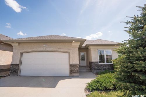 128-201 Cartwright Terr, Saskatoon, SK, S7T0A4 | Card Image