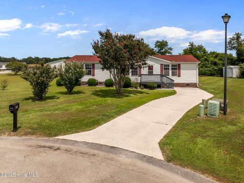 124 Rainmaker Dr, Jacksonville, NC, 28540-8525 | Card Image