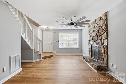 8237 Circle Tree Ln, Charlotte, NC, 28277-8896 | Card Image