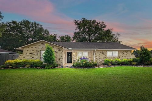 1209 S Kansas Ave, Anahuac, TX, 77514 | Card Image