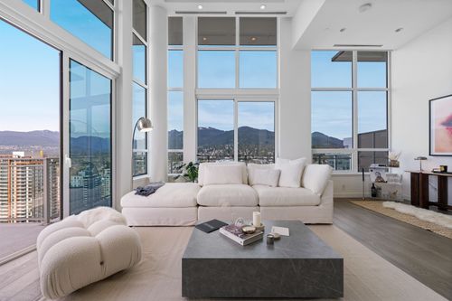 2403-125 E 14th Street, North Vancouver, BC, V7L0E6 | Card Image