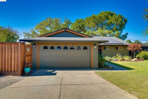 5502 Sparas St, Loomis, CA, 95650-8744 | Card Image