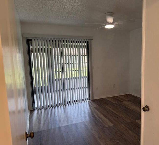 197 Star Clusters Ct, Condo with 2 bedrooms, 2 bathrooms and null parking in Royal Palm Beach FL | Image 11