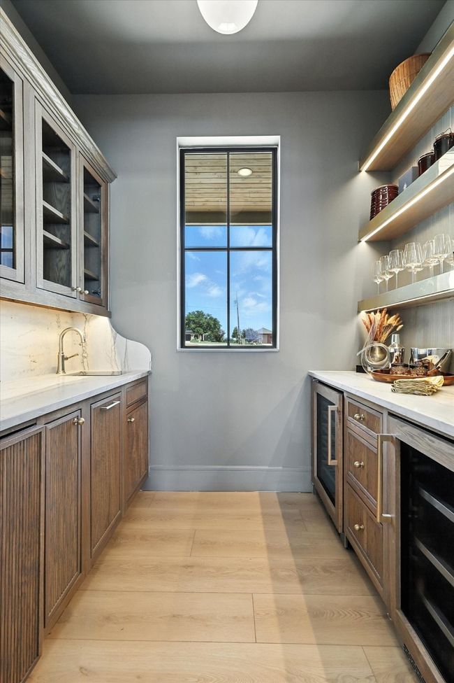 6037 Hells Gate Loop, House other with 5 bedrooms, 6 bathrooms and null parking in Strawn TX | Image 12