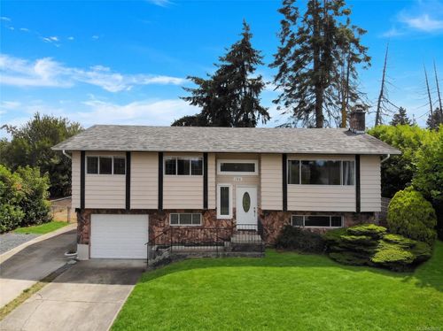 156 Moss Ave, Parksville, BC, V9P1L7 | Card Image