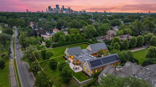 2501 E Lake Of The Isles Pkwy, Minneapolis, MN, 55405-2480 | Card Image